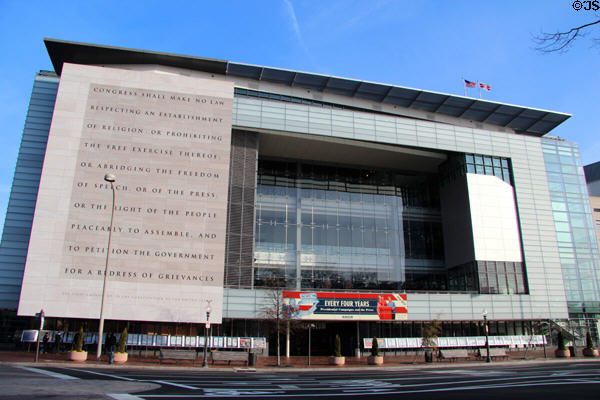 Newseum (2008) (555 Pennsylvania Ave. NW) is a museum of news media. Washington, DC. Architect: James Polshek.