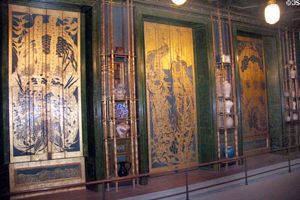 Peacock Room wall panels (1876-7) by James McNeil Whistler with Frederick Leyland's collection of antique Syrian & Mesopotamian ceramics at Smithsonian Freer Gallery of Art. Washington, DC.
