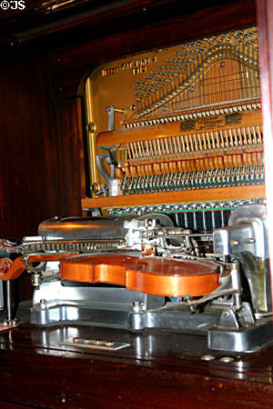 Coin-operated Violano-Virtuoso music machine (1927) by H.K. Sandell of Chicago, for hotels & restaurants, at Lightner Museum. St Augustine, FL.