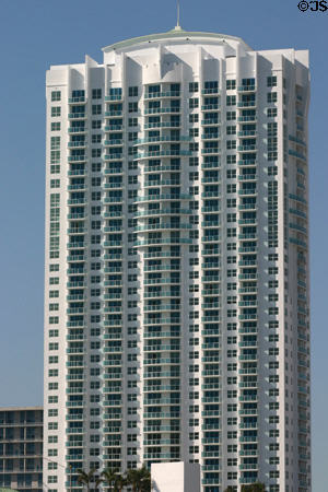Brickell on the River Tower (2006) (SE 5th St.) (42 floors). Miami, FL. Architect: Cohen, Freedman, Encinosa & Assoc. Architects.