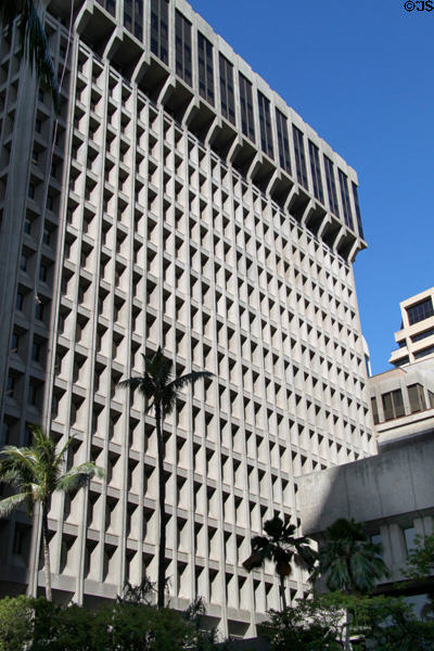 915 Fort Street Mall (1968) (12 floors). Honolulu, HI. Architect: Wou & Partners + Victor Gruen Assoc..