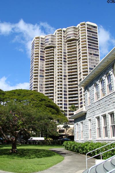 Admiral Thomas Condominiums (1978) (34 floors) (1221 Victoria St.). Honolulu, HI. Architect: Boone & Assoc..