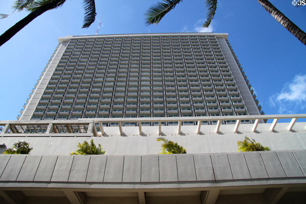 Ala Moana Hotel Condominium (1970) (58 floors) (410 Atkinson Dr.). Honolulu, HI. Architect: John Graham & Assoc..