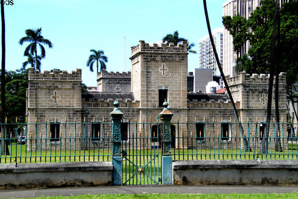 'lolani Barracks (1870) (S. King & Richards Sts.). Honolulu, HI. Style: Castle. Architect: Theodore C. Heuck.