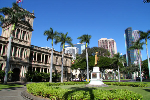 Ali'iolani Hale (Old Courthouse) Hawaii's first government building housing legislature & judiciary. Honolulu, HI.