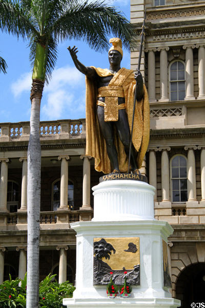 Statue of King Kamehameha I (1883) by Thomas Ridgeway Gould at Ali'iolani Hale. Honolulu, HI.