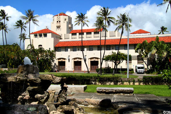 Facade of Honolulu Hale (Honolulu City Hall) (1929). Honolulu, HI.