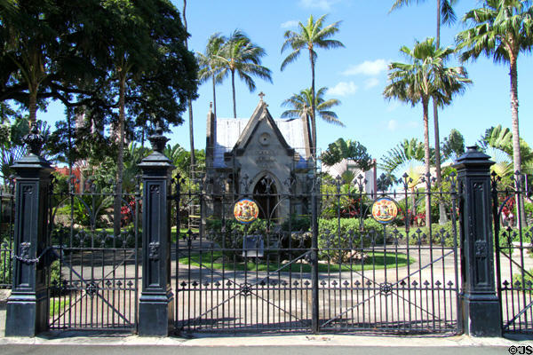 Tomb of King William Charles Lunalilo (1835-74) beside Kawaiaha'o Church. Honolulu, HI.