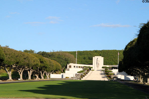 Honolulu Memorial (1964) & National Memorial Cemetery of the Pacific in Puowaina (Punchbowl) Crater. Honolulu, HI. Architect: Weihe, Frich & Kruse.