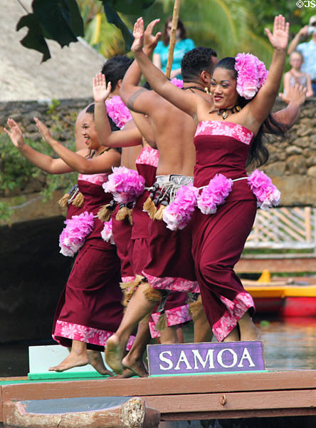 Samoan dancers in Rainbows of Paradise show at Polynesian Cultural Center. Laie, HI.