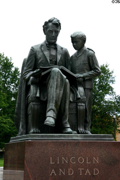 Lincoln & Tad statue (1961) by Fred & Mabel Torey on grounds of Iowa State Capitol. Des Moines, IA.