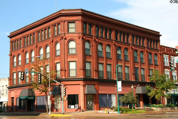 Howes building (1900) (148 5th Av. at S. 2nd St.). Clinton, IA.