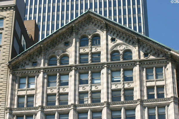 Monroe Building with gabled roof & twisted columns. Chicago, IL.