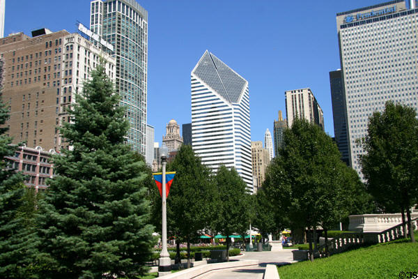 Heritage at Millennium Park, Smurfit-Stone & Prudential Plaza Buildings over Millennium Park. Chicago, IL.