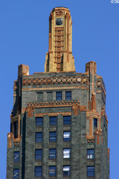 Crown detail of Carbide & Carbon Building. Chicago, IL.