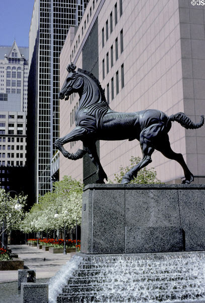 horse sculpture named San Marco II by Ludovico di Luigi in courtyard of One Financial Place. Chicago, IL.
