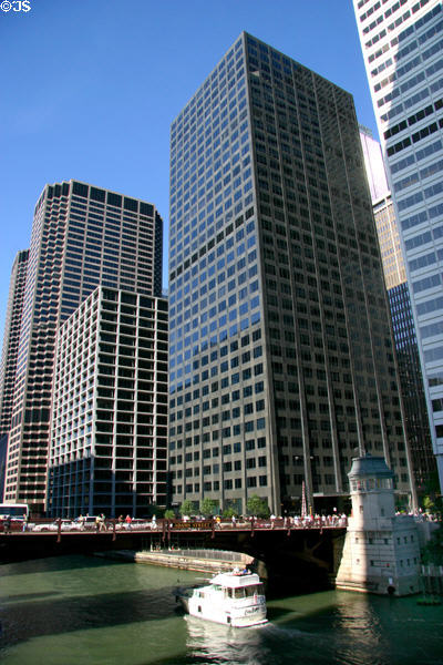 Hartford Plaza (1961 & 71) (20 & 33 floors) (150 South Wacker Drive) over West Adams St. Bridge. Chicago, IL. Architect: Skidmore, Owings & Merrill.