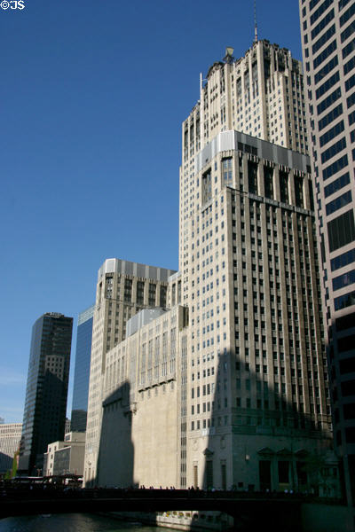 Civic Opera Building (1929) (45 floors) (20 North Wacker Dr.). Chicago, IL. Style: French Renaissance Revival & Art Deco. Architect: Graham, Anderson, Probst & White.