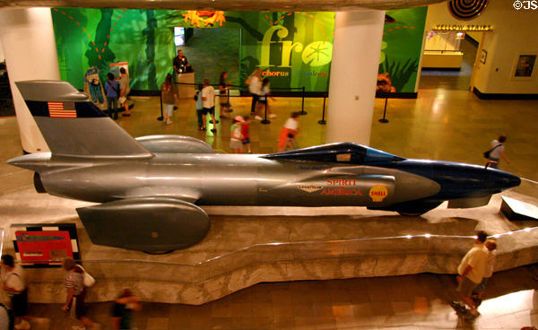 Spirit of America & Craig Breedlove in 1963 set the world land speed record of 468.72 mph at Utah's Bonneville Salt Flats now in Museum of Science & Industry. Chicago, IL.