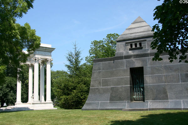 Context of Ryerson Tomb in Graceland Cemetery. Chicago, IL.