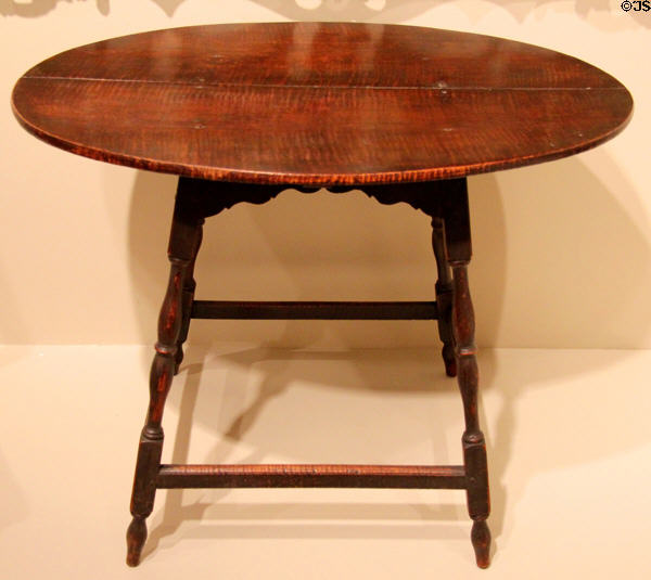 Round table (1750-99) from Piscataqua River valley, NH or Maine at Art Institute of Chicago. Chicago, IL.