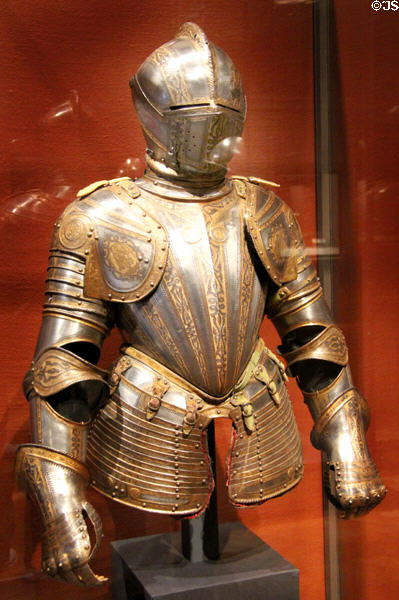 Half armor (1575-80) from Milan, Italy at Art Institute of Chicago. Chicago, IL.