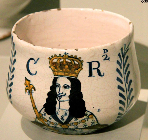 Tin-glazed earthenware caudle cup (1668) from Lambeth, England at Art Institute of Chicago. Chicago, IL.