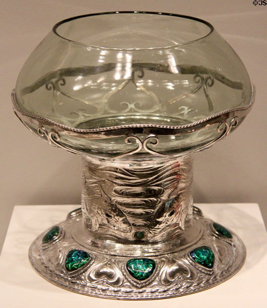 Silver & glass Footed Bowl (1908-9) by Omar Ramsden & Alwyn Carr for James Powell & Sons of London, England at Art Institute of Chicago. Chicago, IL.