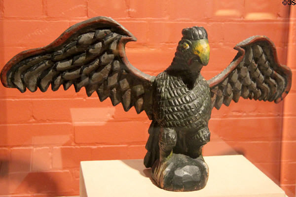 Carved wooden eagle (1865-90) attrib. Wilhelm Schimmel of Carlisle, PA at Art Institute of Chicago. Chicago, IL.
