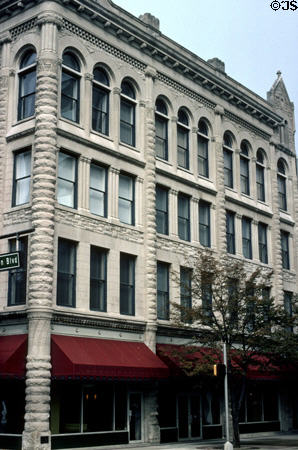 Schmitz Block (1889) on Calhoun Street. Fort Wayne, IN. Style: Italianate.