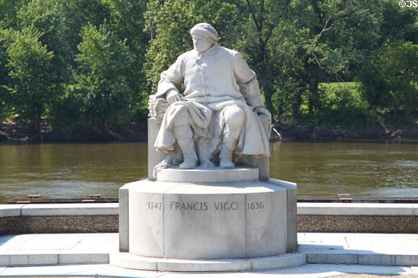 Statue of Colonel Francis Vigo (1747-1836) who gave financial aid to Colonel George Rogers Clark in his campaign against Fort Sackville at Clark Memorial. Vincennes, IN.