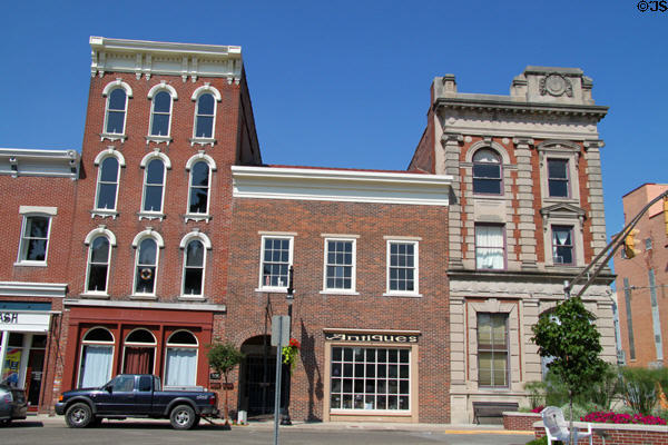Heritage buildings along Main St. including 122 Main St. (1868) & on right Second National Bank (1912) by Thomas Campbell & Louis Osterhage. Vincennes, IN.