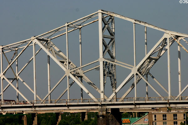 Iron girder detail of Clark Memorial Bridge over Ohio River. Louisville, KY.