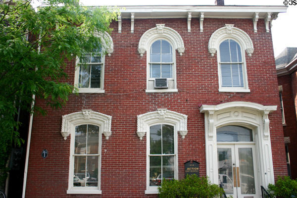 184 N Mill St. with elaborate window frames. Lexington, KY. Style: Italianate.