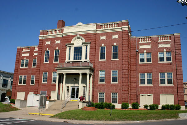 Hardin County Court House. Elizabethtown, KY. On National Register.