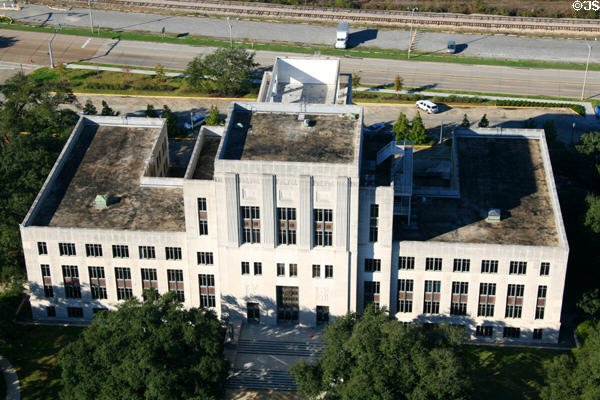 State Capital Annex (1938) (6 floors). Baton Rouge, LA. Style: Art Deco.