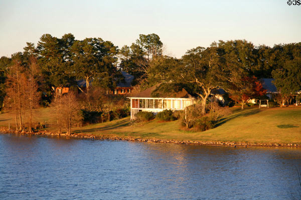 House on Capitol Lake. Baton Rouge, LA.