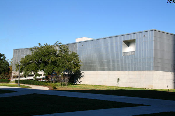 Louisiana State Museum (2006) (660 N. 4th St.). Baton Rouge, LA. Architect: Eskew + Dumez + Ripple.