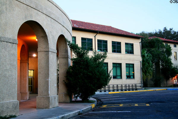 Typical campus architecture of Allen Hall on LSU Campus. Baton Rouge, LA.