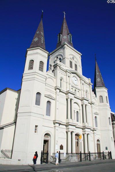 St Louis Cathedral (1851). New Orleans, LA. Architect: J.N.B. de Pouilly then Alexander Sampson.