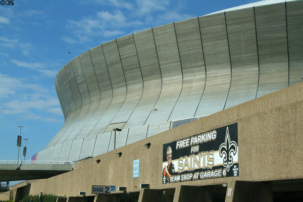 Louisiana Superdome (1975) (1500 Poydras St.). New Orleans, LA. Architect: Edward B. Silverstein & Assoc.+ Nolan, Norman & Nolan + Curtis & Davis.