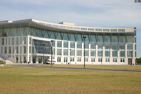 Campus Center (2002) at University of Massachusetts Boston. Boston, MA. Architect: Kallmann McKinnell & Wood Architects.