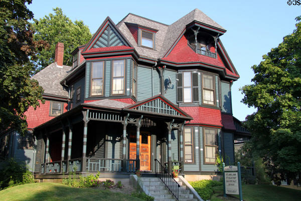 Carrie & Sarah Seabury House (1893) (398 County St.). New Bedford, MA.