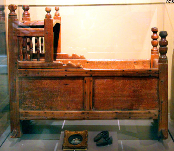 Fuller family cradle (1680-1720) made in Duxbury, MA at Pilgrim Hall Museum. Plymouth, MA.