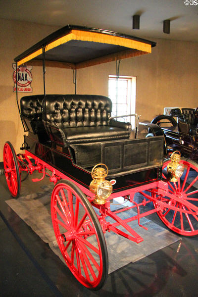 Sears Surrey (1910) from Chicago, IL sold through mail order catalog at Heritage Plantation Auto Museum. Sandwich, MA.