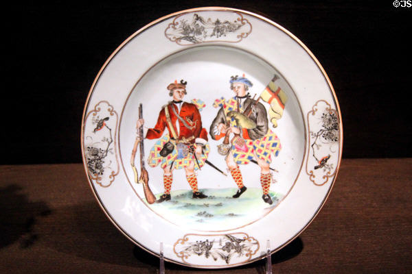 Chinese export Scotsmen plate (c1745) from Jingdezhen at Peabody Essex Museum. Salem, MA.