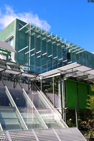 Detail of Renzo Piano wing of Gardner Museum. Boston, MA.