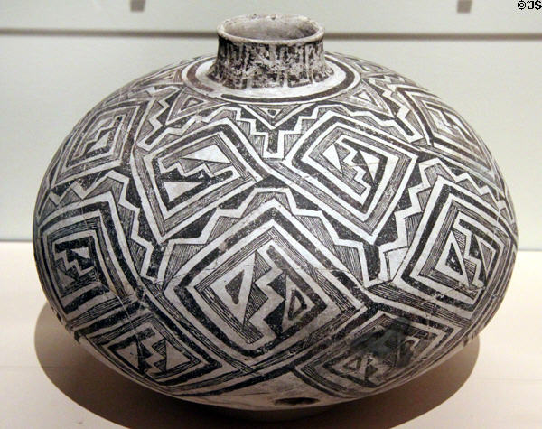 Mogollon earthenware water jar (c1050-1200) from east-central AZ near NM at Museum of Fine Arts. Boston, MA.