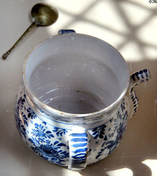 Tin-glazed earthenware posset pot (1705-10) from England at Concord Museum. Concord, MA.