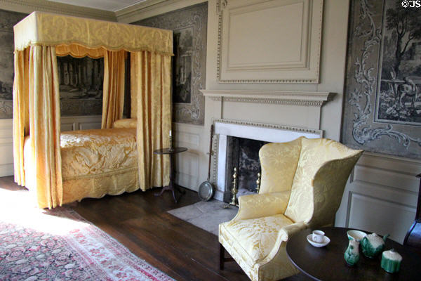 Bedroom with canopied bed at Jeremiah Lee Mansion. Marblehead, MA.